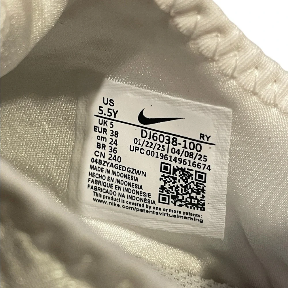 Nike Flex Runner 2‎ (GS,) Size 5.5Y, White/White, Unisex, NIB